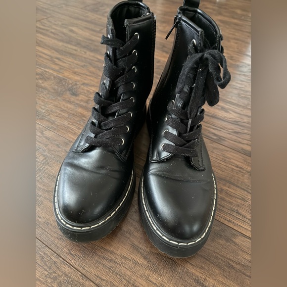 MADDEN GIRL Combat Boots ✨ - Picture 3 of 4